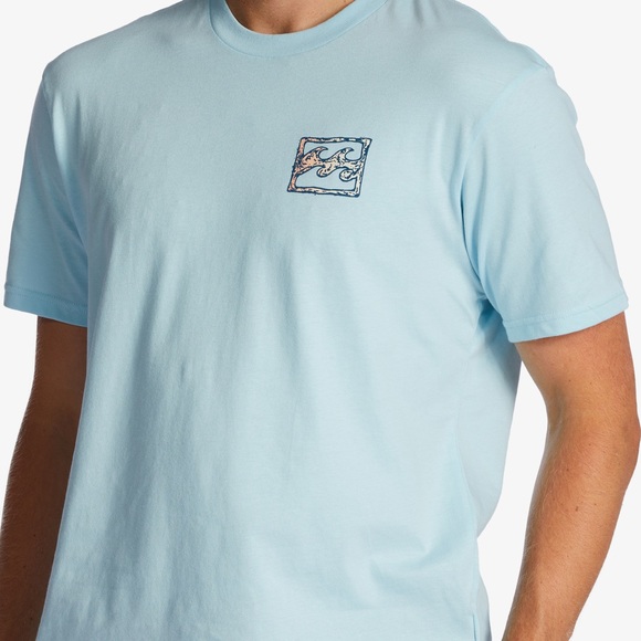 🌴Crayon Wave Short Sleeve T-Shirt 🌴 - Picture 3 of 7